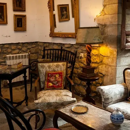 La Casona De Villanueva De Colombres *