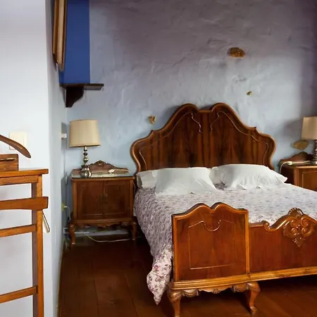 La Casona De Villanueva De Colombres *