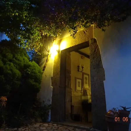 La Casona De Villanueva De Colombres Casa de Campo