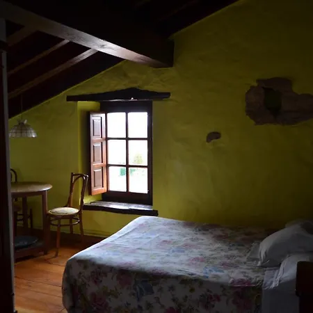 Casa rural La Casona De Villanueva De Colombres Villanueva (Asturias)